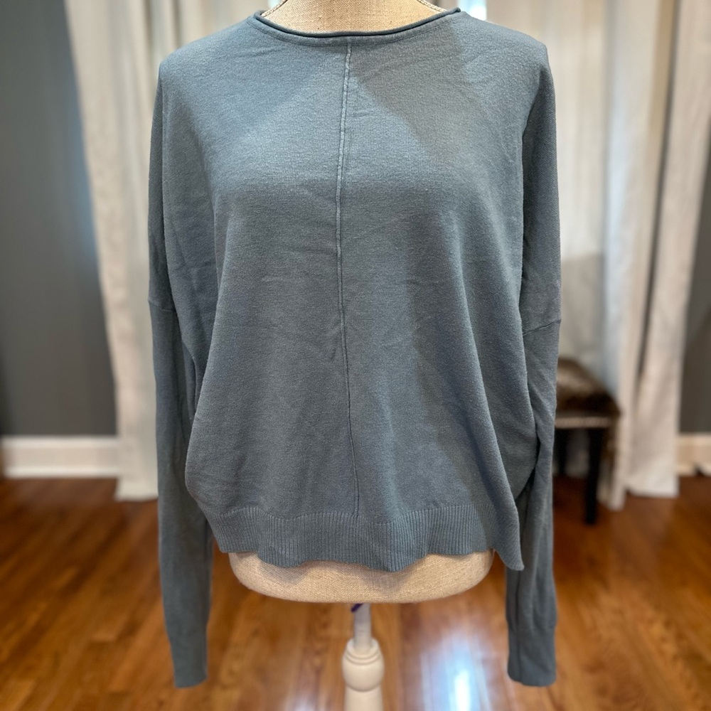 &merci Robbin’s egg blue sweater women’s size large EUC